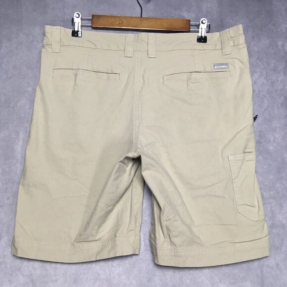Columbia Mens Tech Shorts size 34 W x 10 L Canvas Cotton Stretch Cream Beige - Picture 8 of 13
